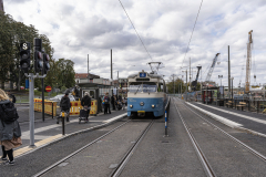 Nu är spåren lagda och sedan den 1 oktober kör spårvagnarna igen för bi Hagakyrkan.