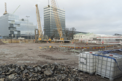 Vid Nils Ericsonsplatsen, där Västlänkens centrala terminal byggs, har anläggningsarbetena täckts. Nu kommer vi antagligen inte kunna se vad som händer, förrän stationen är färdigbyggd.
