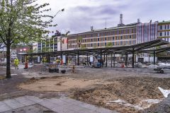 Vid Nordstan byggs nya hållplatser för bussar och spårvagnar som kommer från och till Hisingen.