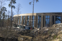 Byggföretaget Next Step Group jobbar tillsammans med Snøhetta och bygger Wendelstrand med 1000  bostäder i det nedlagda stenbrottet  i Landvetter. Det nedlagda stenbrottet omvandlas till 1000 bostäder, samt det gemensamma landmärket Lakehouse med restaurang, coworking-kontor och gym.