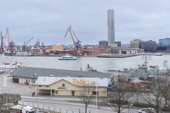 En utsikt över staden och mot Lindholmen.