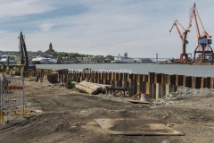 Upprustningen går ut på att byta ut träpålarna i grundläggningen mot nya pålar i stål samt byta ut den murade konstruktionen mot en i betong.
