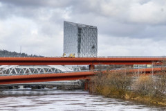 Röde Orm från Säveån, i bakgrunden Gamle stan.