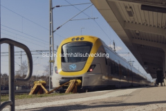 Västtåg står på terminalen