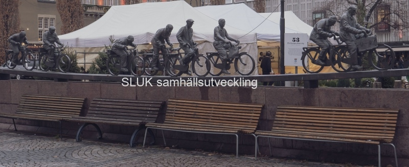 Stora torget, staty cyklister